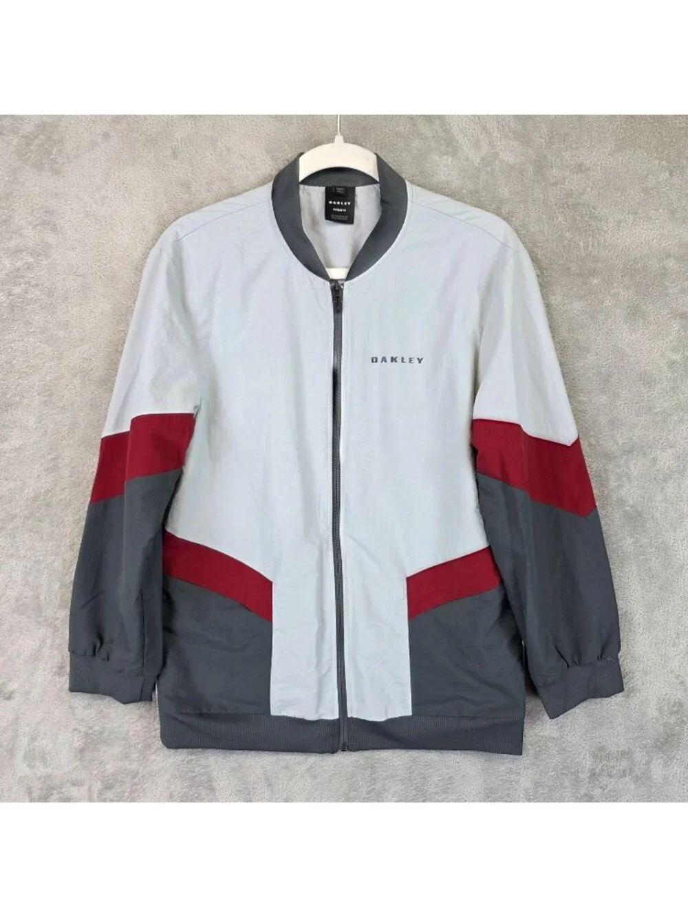 Oakley Jacket Mens Small Gray Red Colorblock Full Zip Lightweight Windbreaker